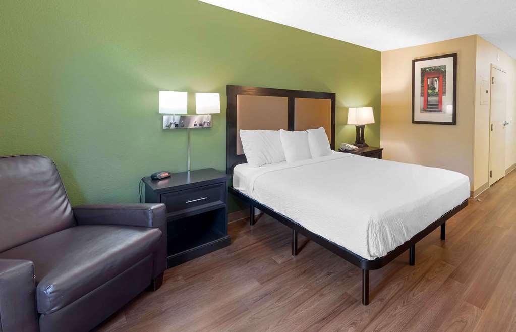 Extended Stay America Suites - Orange County - Irvine Spectrum Room photo